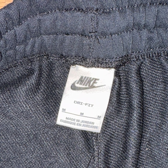 Nike Kid’s Black Athletic Shorts - Picture 2 of 5
